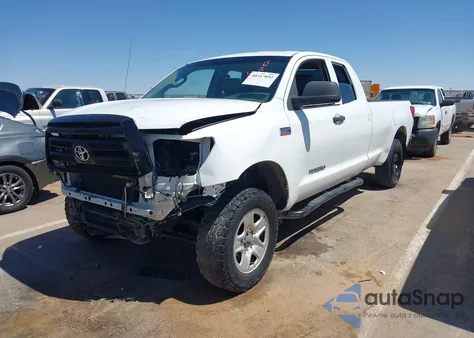 2012 Toyota Tundra Grade 5.7L V8 из США, поврежденный, VIN 5TFCY5F12CX012911